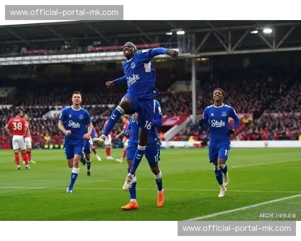 诺丁汉森林1-0小胜埃弗顿，脱离降级区